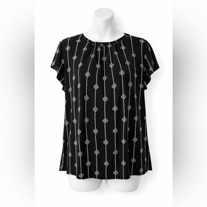 Women’s Black Patterned Short-Sleeve Blouse